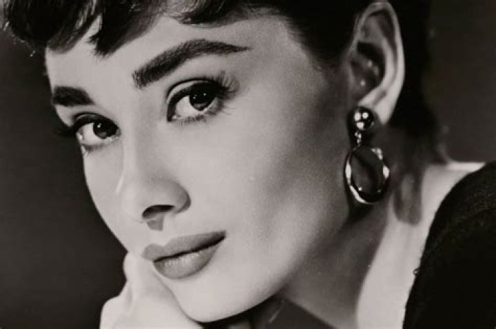 See Photos Of The Actress Hollywood Life |